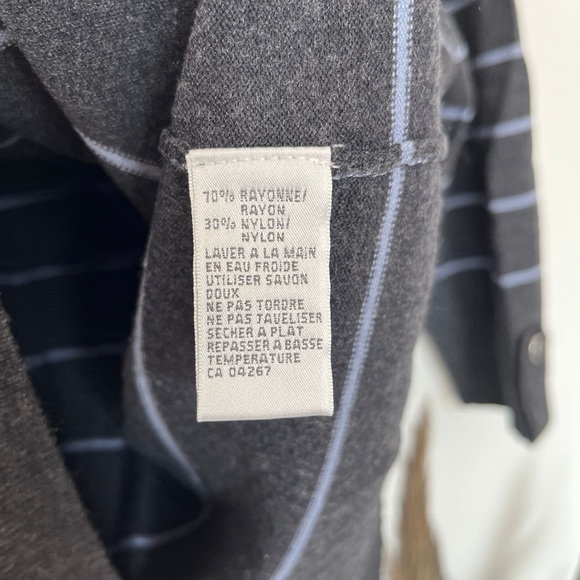 Les collection Mat Gray and blue Striped V-Neck Sweater size large - Picture 5 of 5